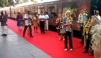 GOLDEN TRIANGLE TOUR BY TRAIN